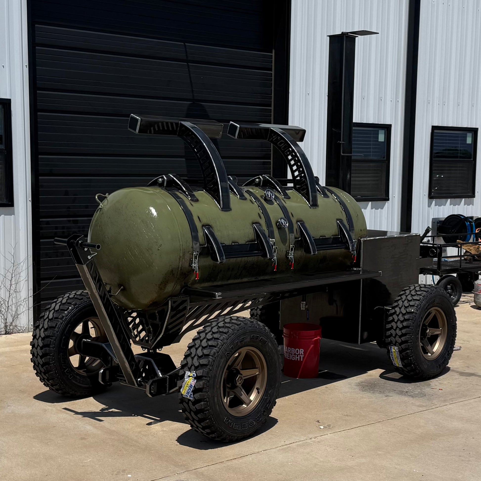 Offset Smoker - 250 Gallon